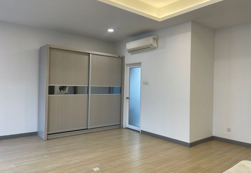 Penthouse at Seven Thompson for rent at prime location Ipoh 