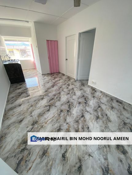 Full Reno Unit partially Furnished Flat house for sale area Penang, Penang, Teluk Kumbar