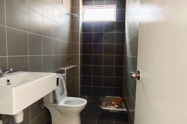 YARRA PARK WESTFIELD