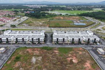 Setia Fontaines Bertam Kepala Batas