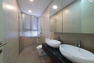 KL Gateway Premium Residence