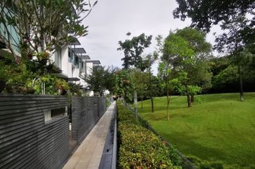 East Residence @ KLGCC