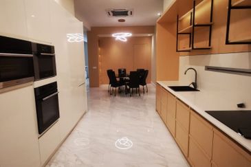 East Residence @ KLGCC