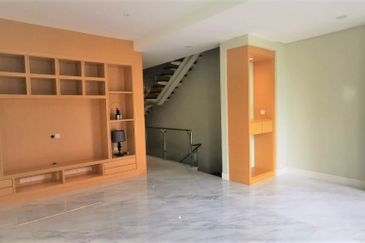 East Residence @ KLGCC