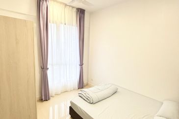 Lakefront Condominium | Emerald Hills @ Alam Damai