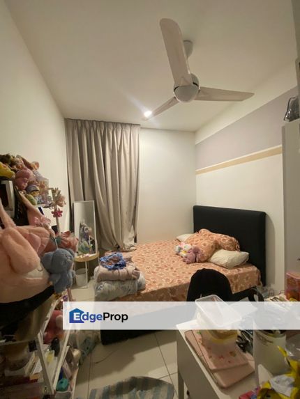 Kenwingston Skylofts Female Medium Room For Rent, Selangor, Subang Jaya