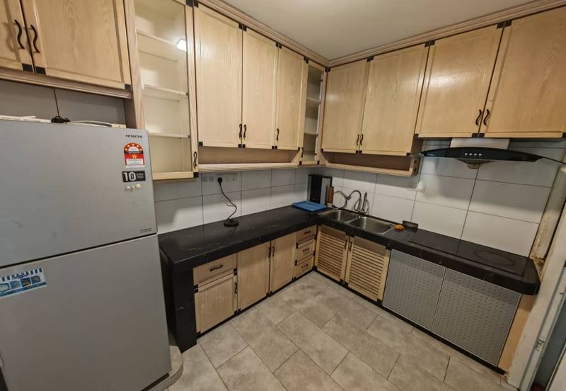 Endah Regal Condominium