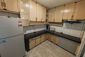 Endah Regal Condominium