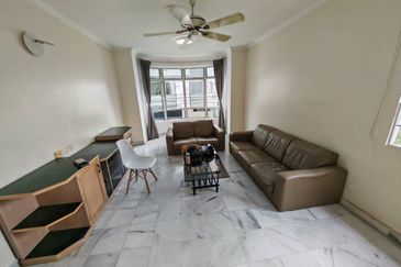 Endah Regal Condominium