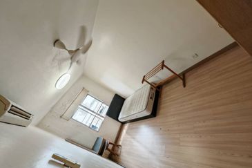 Endah Regal Condominium