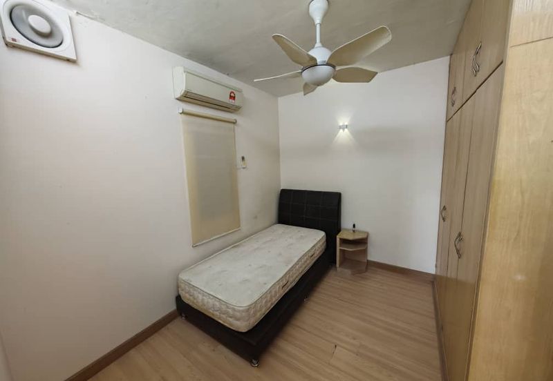 Endah Regal Condominium