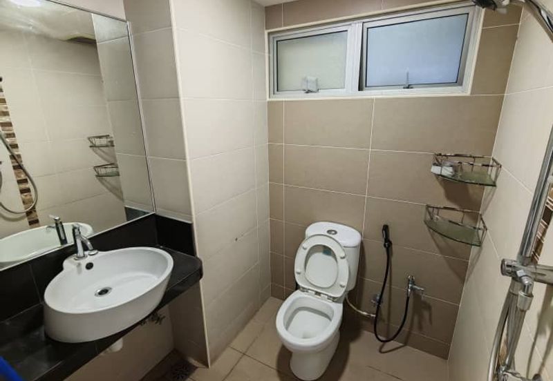 Endah Regal Condominium