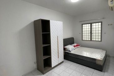 Endah Regal Condominium