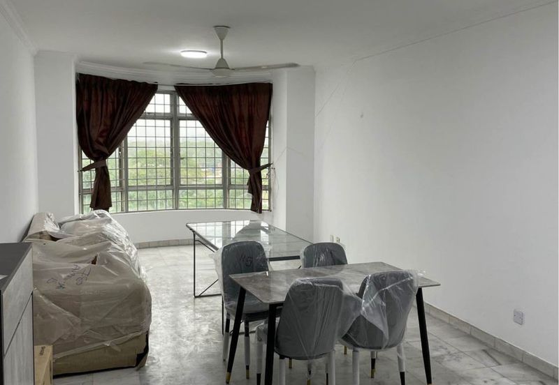 Endah Regal Condominium