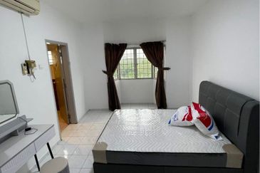 Endah Regal Condominium