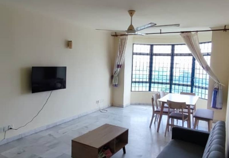 Endah Regal Condominium