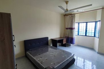 Endah Regal Condominium