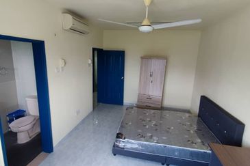 Endah Regal Condominium