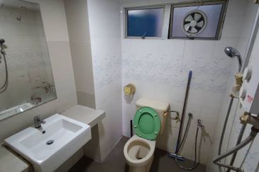 Endah Regal Condominium