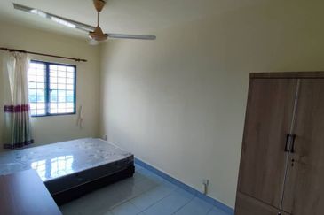 Endah Regal Condominium