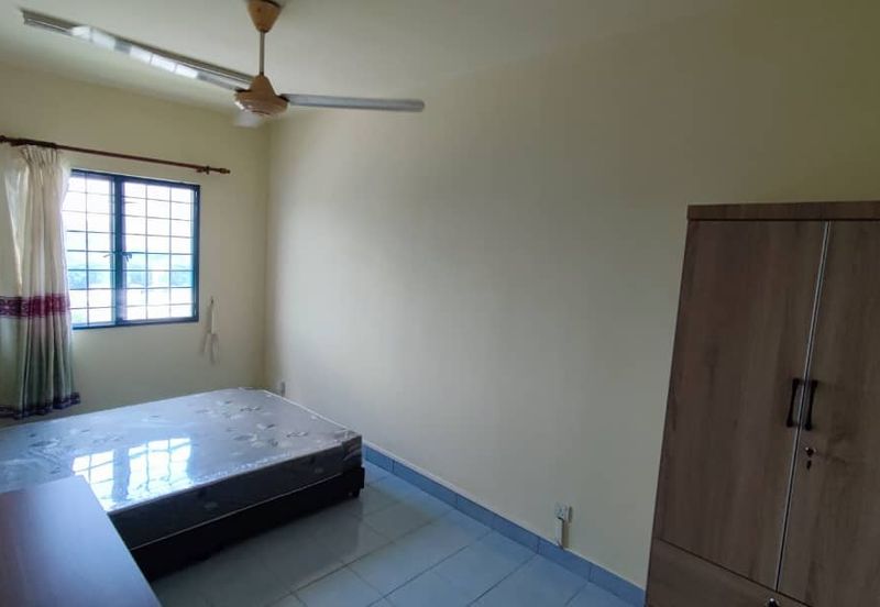 Endah Regal Condominium