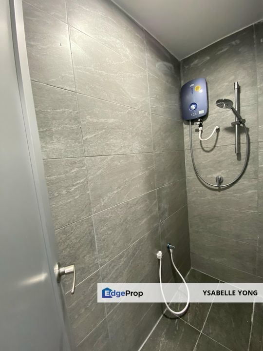 Sunway Court Female Unit Medium Room For Rent, Selangor, Bandar Sunway