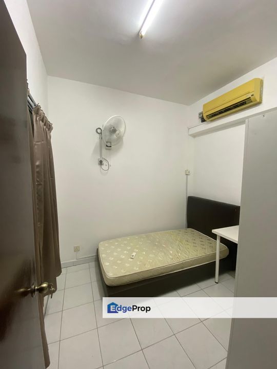 Lagoon View Chinese Female Room To Rent, Selangor, Bandar Sunway