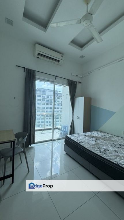 Skypod Residences Balcony Room For Rent, Selangor, Puchong