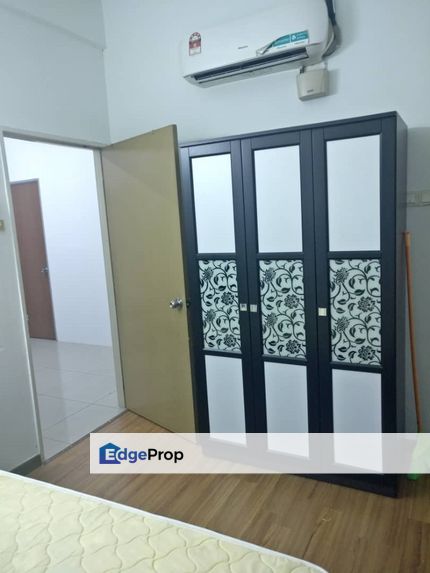 Impian Meridian Male Unit Master Room For Rent, Selangor, USJ