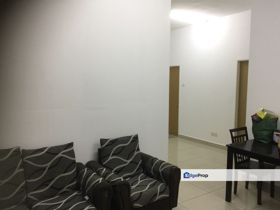 Impian Meridian Male Unit Master Room For Rent, Selangor, USJ