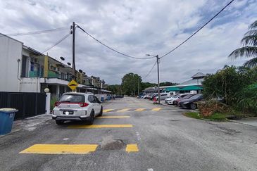 Jalan SP 4 @ Bandar Saujana Putra