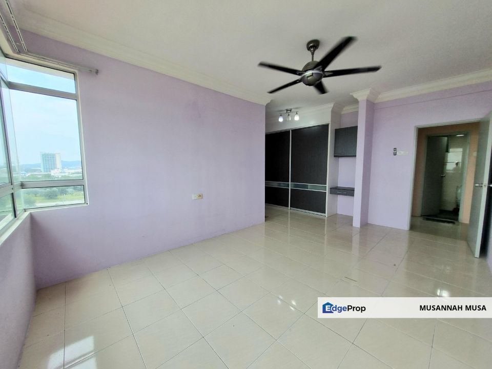 Renovated Mutiara Anggerik Service Apartment Seksyen 15 Shah Alam. Biggest Unit, Selangor, Shah Alam