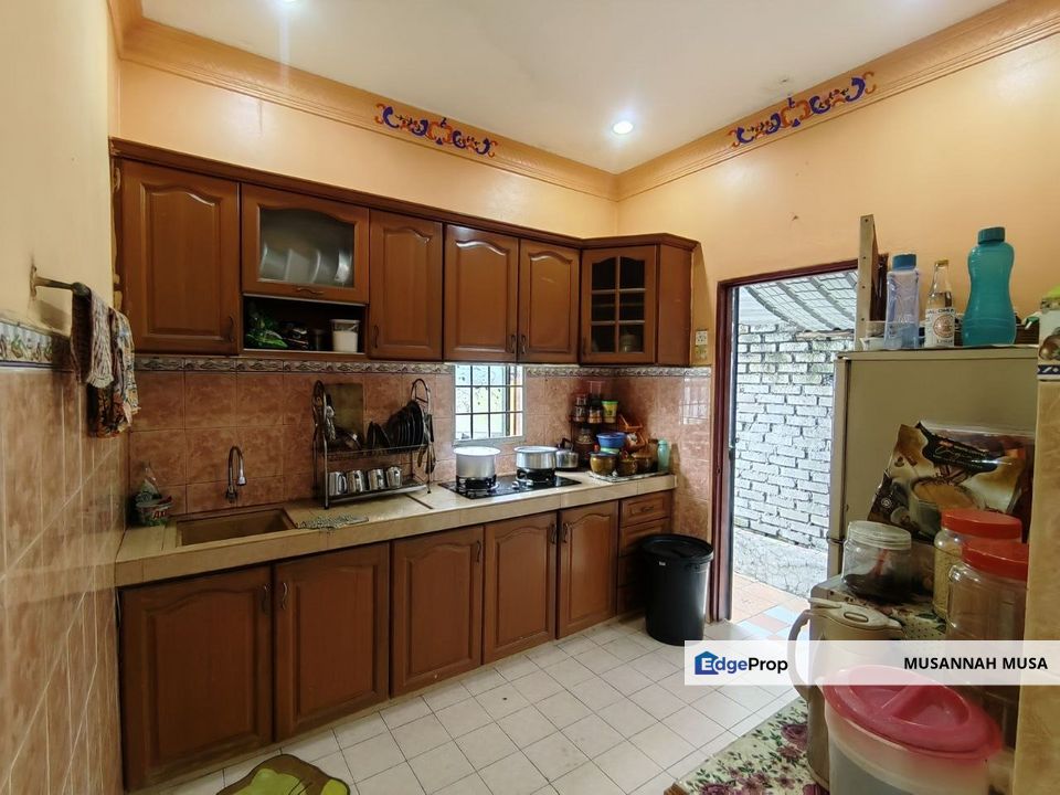 SINGLE STOREY TERRACE TAMAN PAHLAWAN TELOK PANGLIMA GARANG, Selangor, Telok Panglima Garang