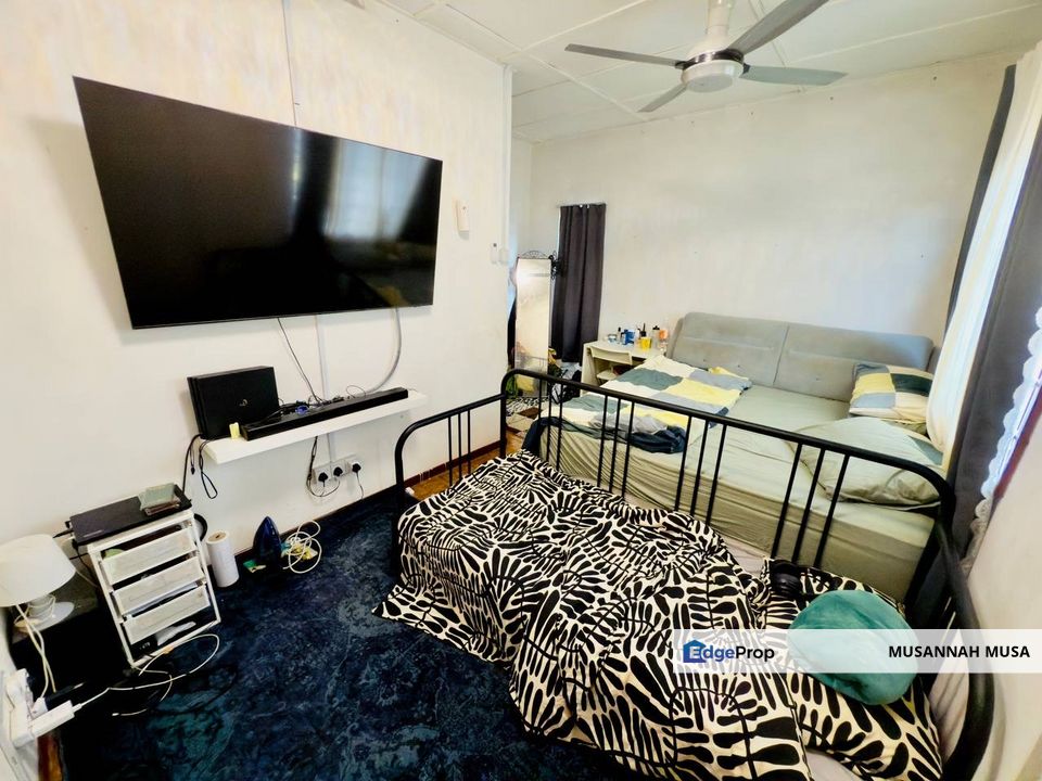 END LOT 2 Storey Terrace Taman Kemboja, Bukit Sentosa Rawang, Selangor, Rawang