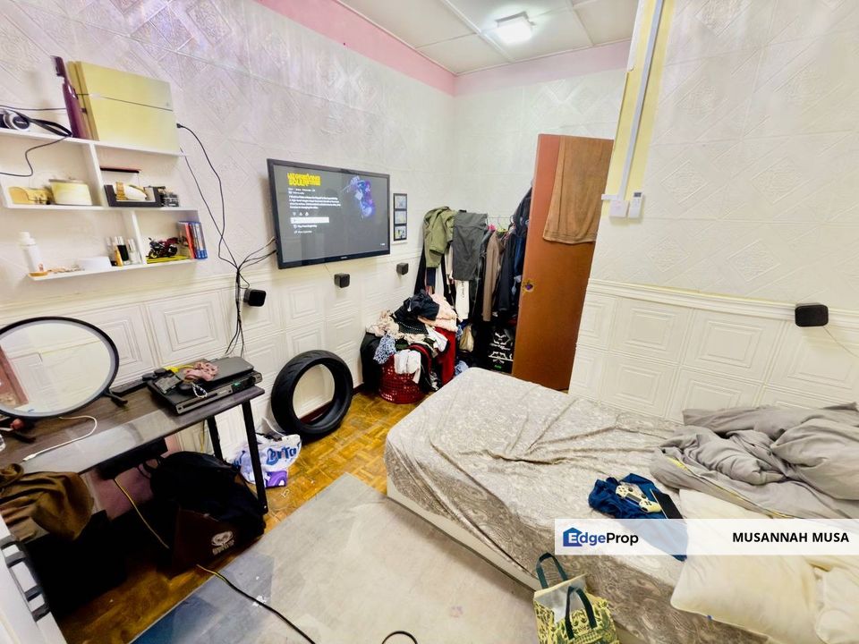 END LOT 2 Storey Terrace Taman Kemboja, Bukit Sentosa Rawang, Selangor, Rawang