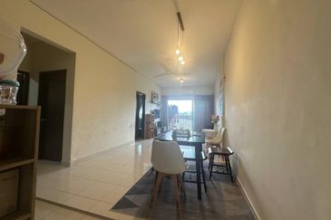 Residensi Warnasari 2