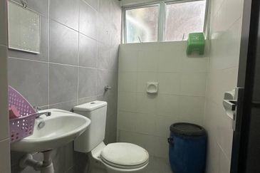 Residensi Warnasari 2