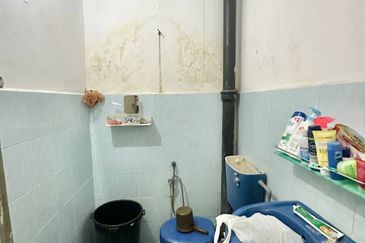 AU 1 (Datuk Keramat)