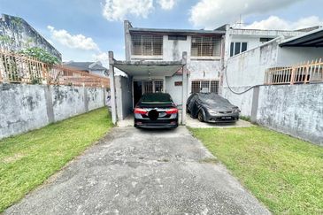 AU 1 (Datuk Keramat)