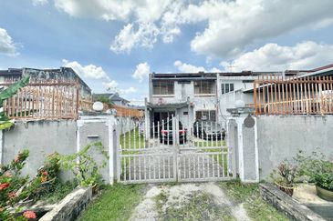 AU 1 (Datuk Keramat)