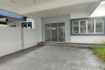 Bandar Tasik Senangin