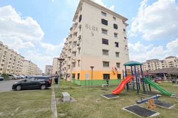 Pangsapuri Subang Suria