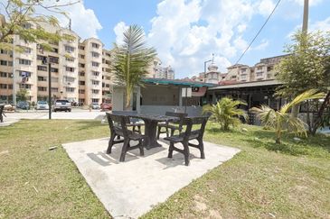 Pangsapuri Subang Suria