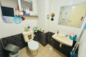 Endah Regal Condominium