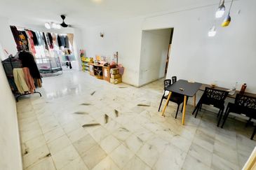 Endah Regal Condominium