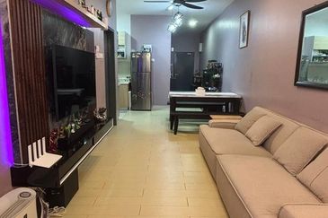 PR1MA Lakefront Homes