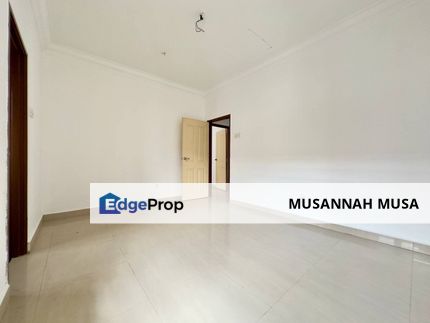 D'Kayangan Seksyen 13 Shah Alam Phase 3 Superlink Double Storey , Selangor, Shah Alam