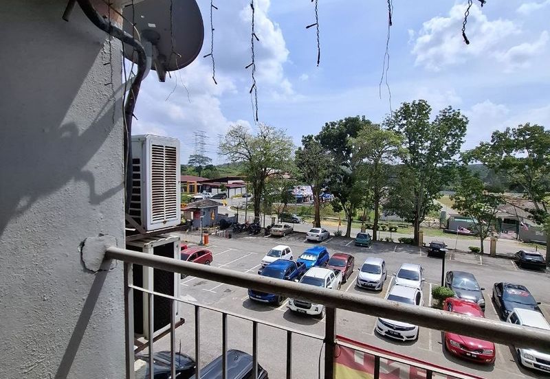 Mawar Apartment (Taman Bunga Raya)