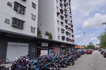 Seksyen 16, Shah Alam