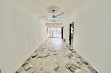 Taman Pinggiran Batu Caves